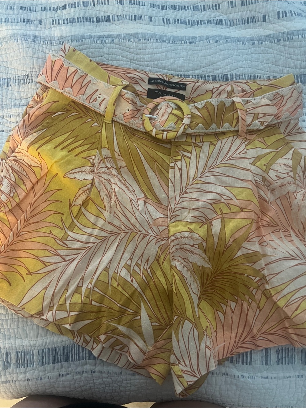 Tahari High-Waist Tropical Print fine linen Shorts in Yellow & Pink w/belt NWT